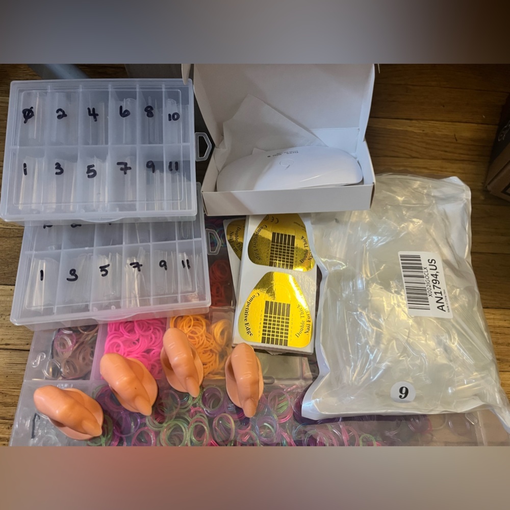 Nail Bundle - Picture 2 of 2